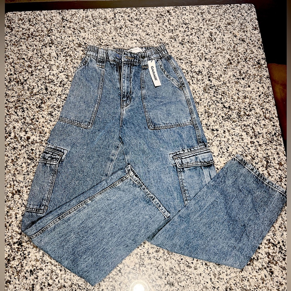 straight leg cargo jeans (never worn)